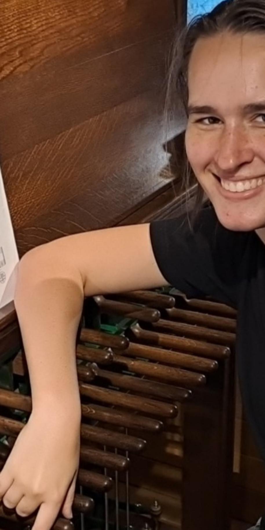 Zomerconcert carillon Claire Janezic