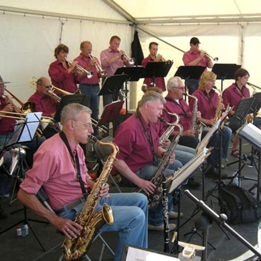 Blue Jeans Big Band