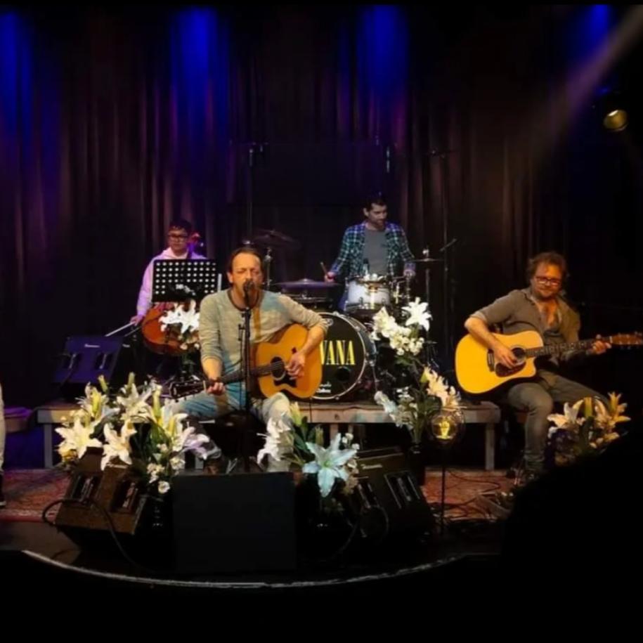 Smells Like Nirvana + Them Bones: Unplugged @ 't Beest